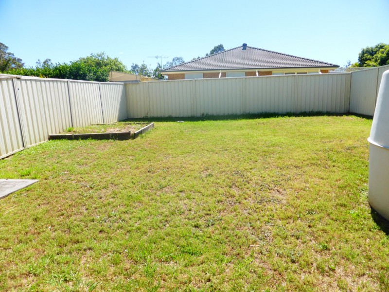 2/14 Dargin Close, Singleton NSW 2330