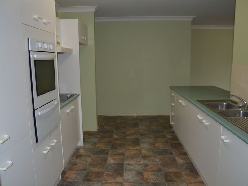 2 Gostwyck Place, Singleton NSW 2330