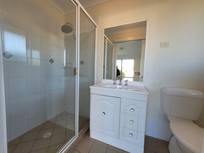 2/43 Dominion Avenue, Singleton NSW 2330