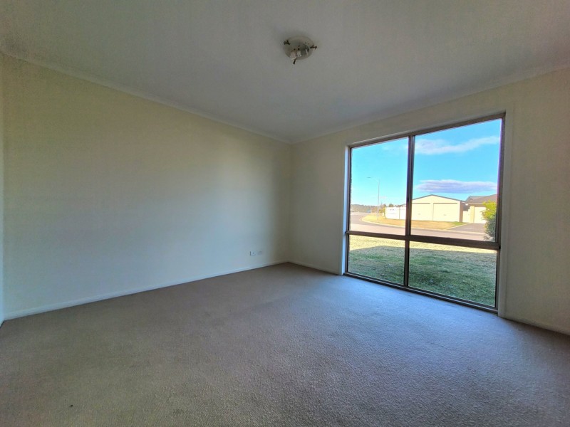 2/43 Dominion Avenue, Singleton NSW 2330