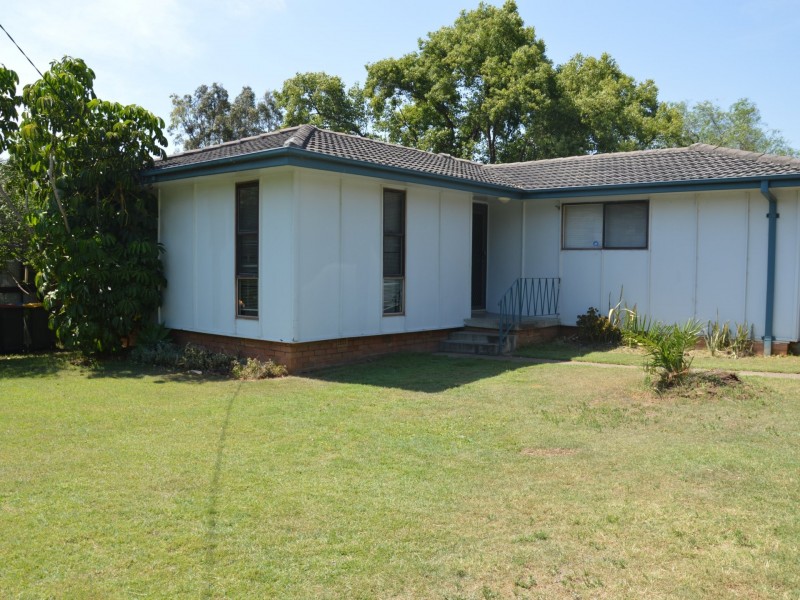 11 Mitchell Avenue, Singleton NSW 2330