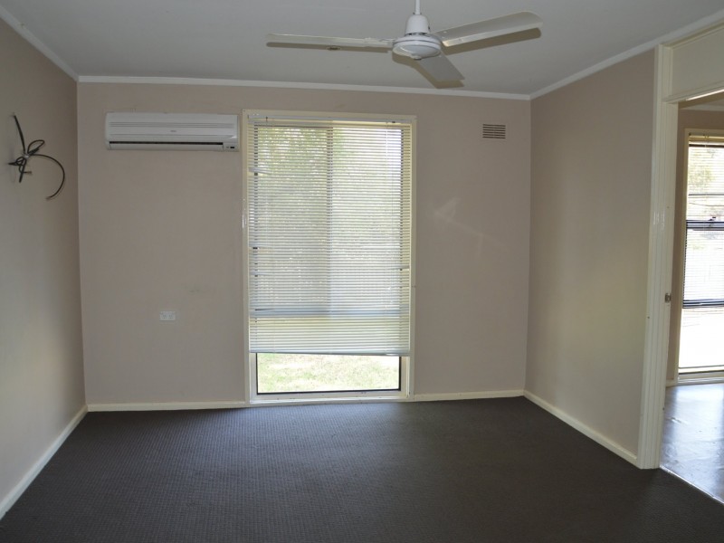 11 Mitchell Avenue, Singleton NSW 2330