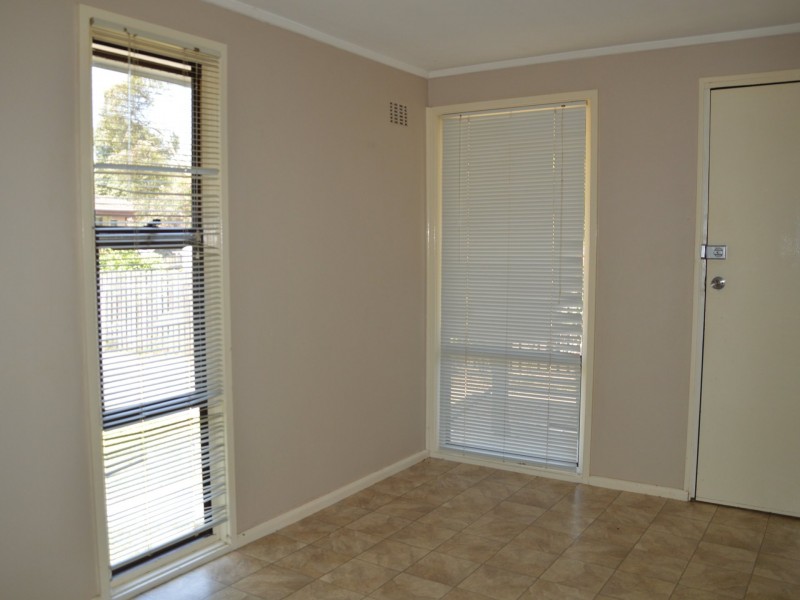 11 Mitchell Avenue, Singleton NSW 2330