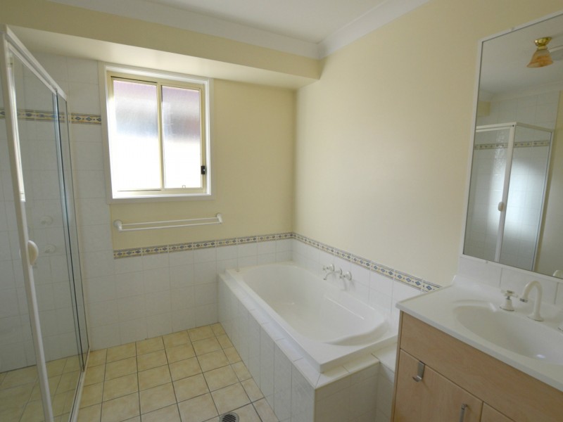 4A James House Close, Singleton NSW 2330