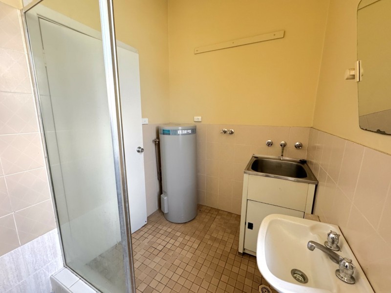 3/255 John Street, Singleton NSW 2330