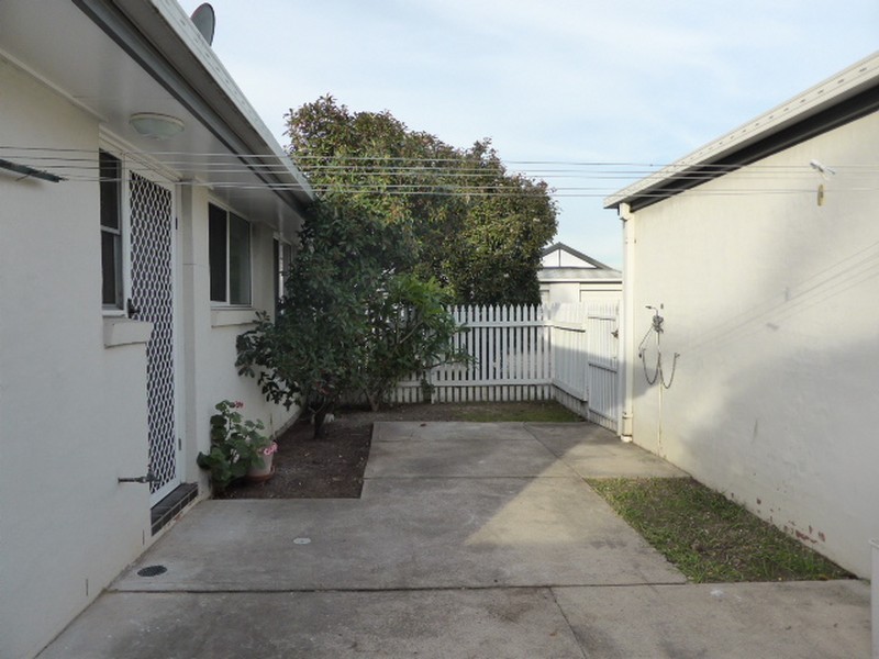 4 Woodside Avenue, Singleton NSW 2330
