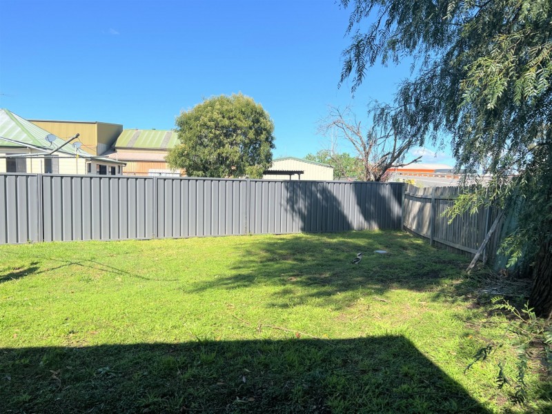 2/30 John Street, Singleton NSW 2330
