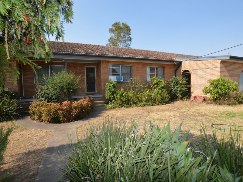 3/10 Dalton Avenue, Singleton NSW 2330