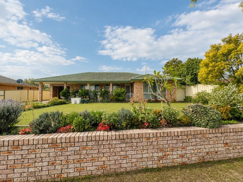 7 Casey Drive, Singleton NSW 2330
