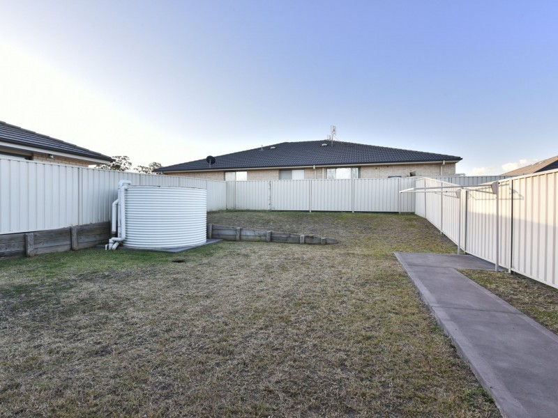 1/5 Pioneer Road, Singleton NSW 2330