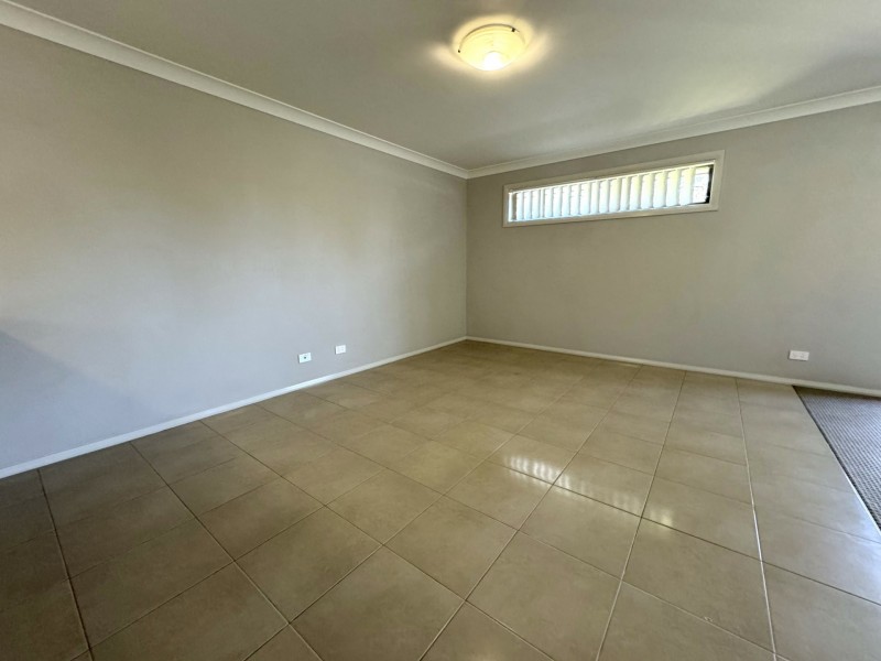 2/13 Lambkin Street, Singleton NSW 2330