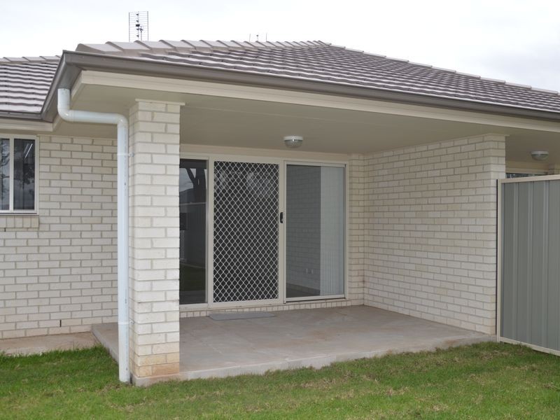 7B Dimmock Street, Singleton NSW 2330