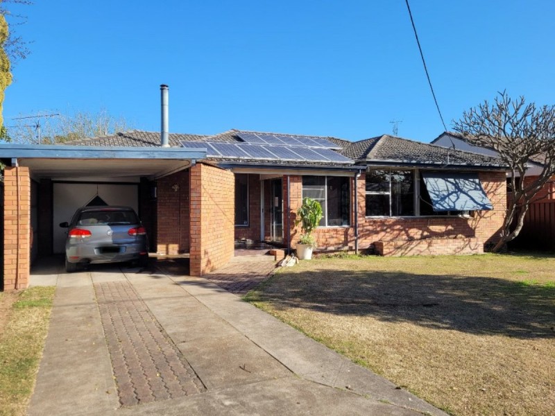 43 Barton Avenue, Singleton NSW 2330