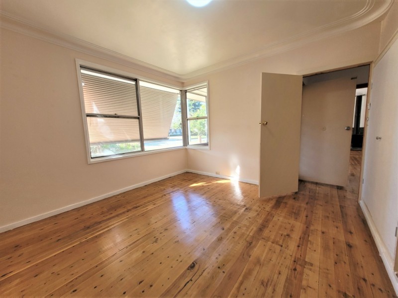 43 Barton Avenue, Singleton NSW 2330