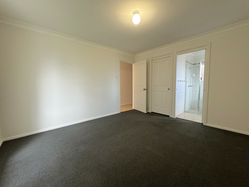 2/37 Nelson Drive, Singleton NSW 2330