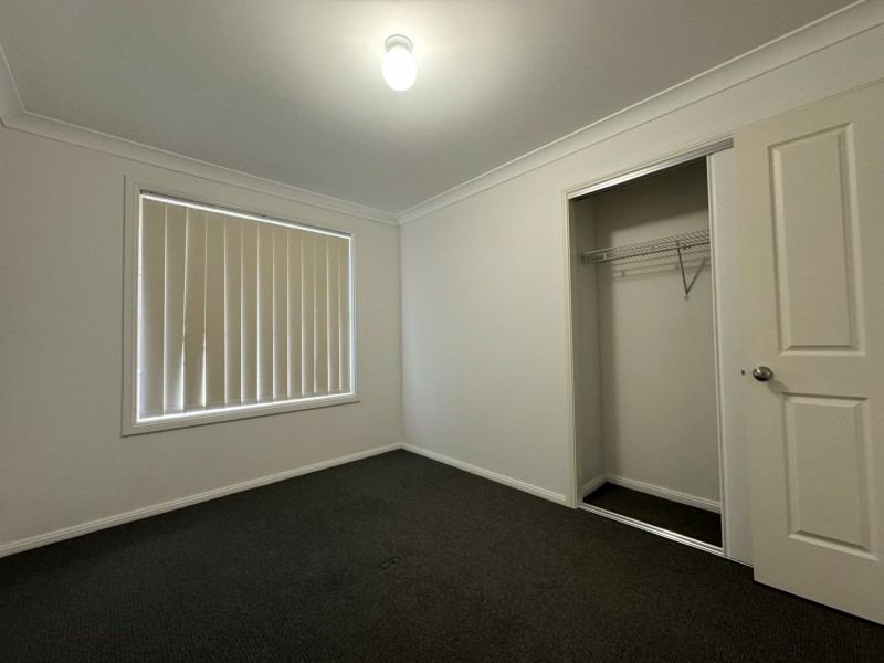 2/37 Nelson Drive, Singleton NSW 2330