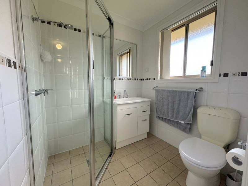 2/37 Nelson Drive, Singleton NSW 2330