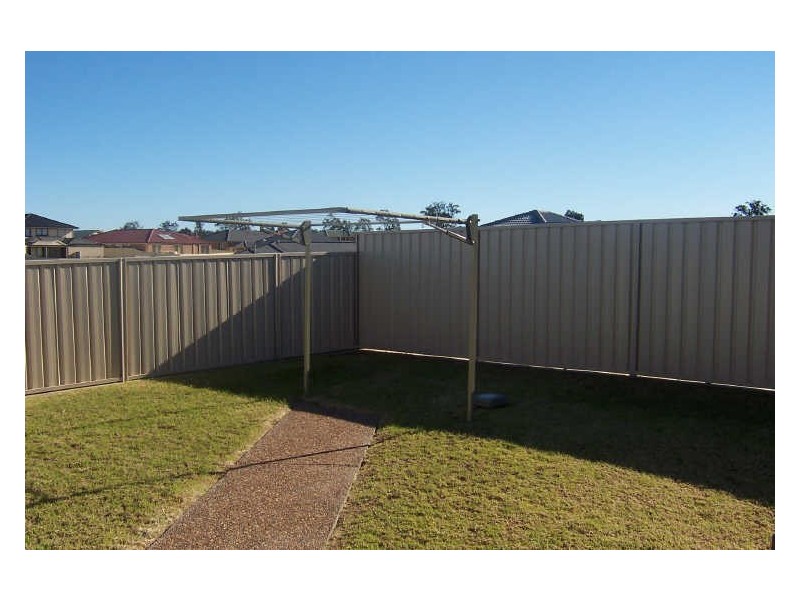 1/81 Casey Drive, Singleton NSW 2330