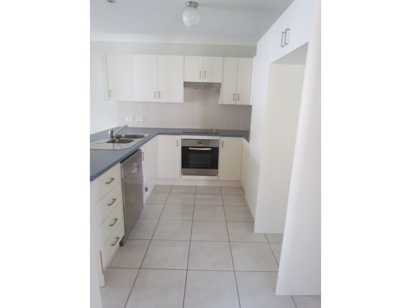 1/2 Rhodes Place, Singleton NSW 2330