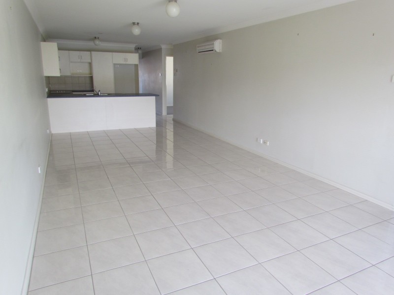 1/2 Rhodes Place, Singleton NSW 2330