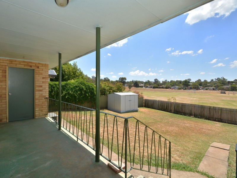 22 Lawson Avenue, Singleton NSW 2330