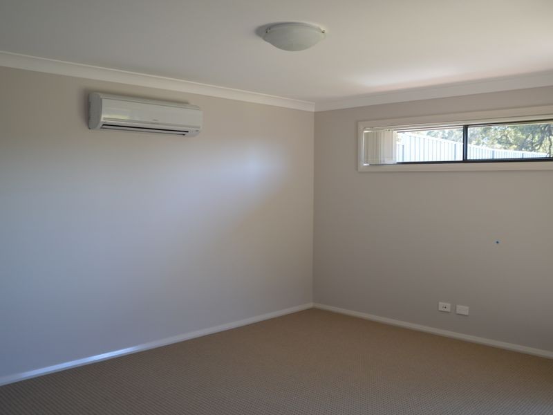 1/13 Lambkin Street, Singleton NSW 2330