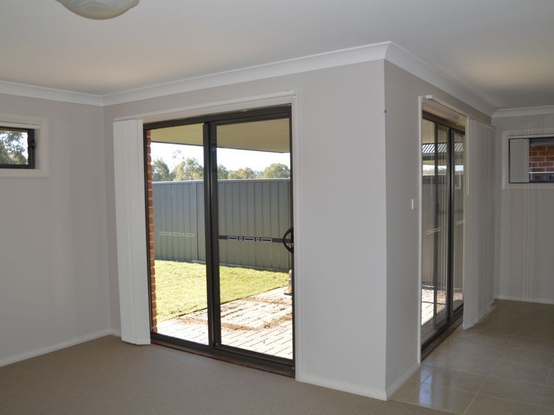 1/13 Lambkin Street, Singleton NSW 2330