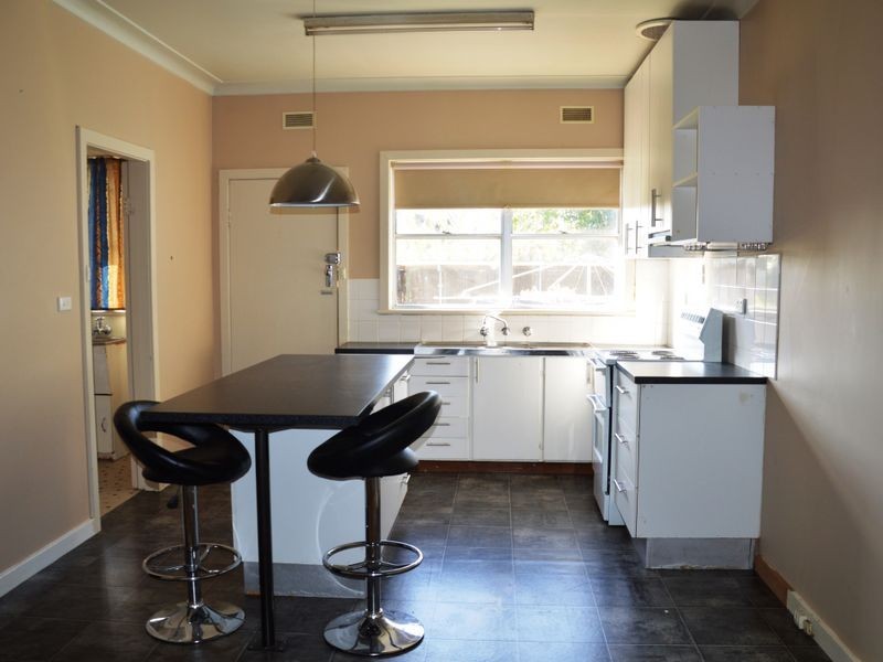 1/10 Dalton Avenue, Singleton NSW 2330