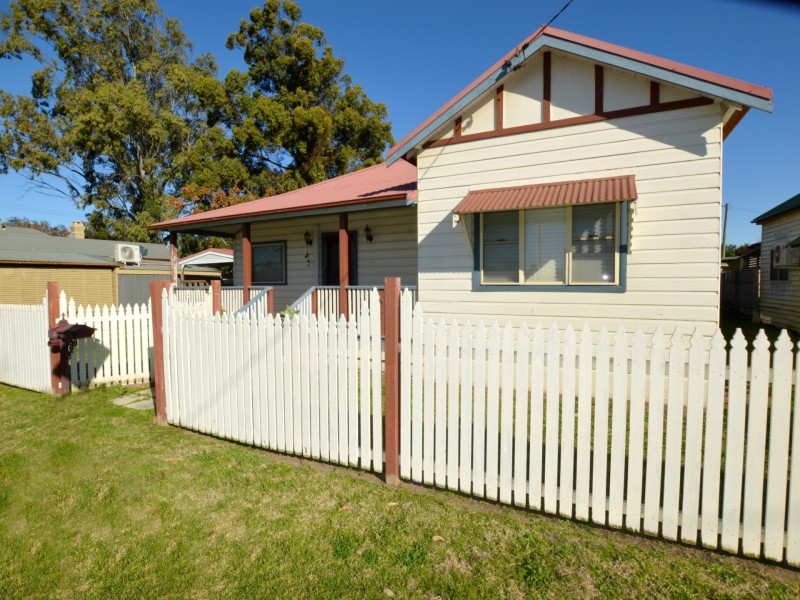 9 Church Street, Singleton NSW 2330