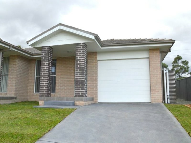 2/139 McMahon Way, Singleton NSW 2330