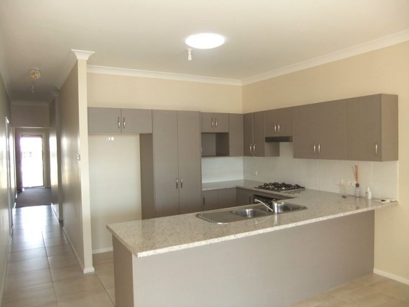 2/26 Castlereagh Street, Singleton NSW 2330