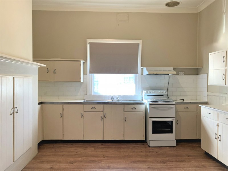 15 North Street, Greta NSW 2334