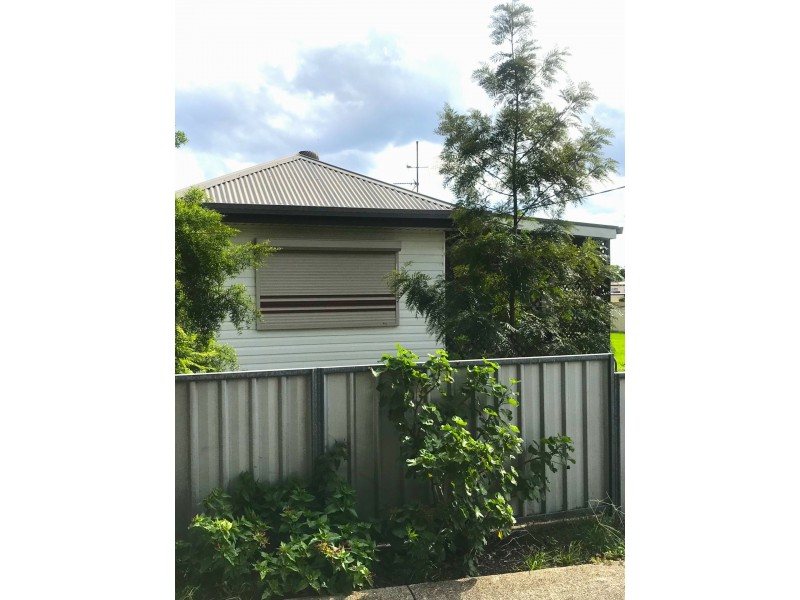 16 Little Park Street, Greta NSW 2334