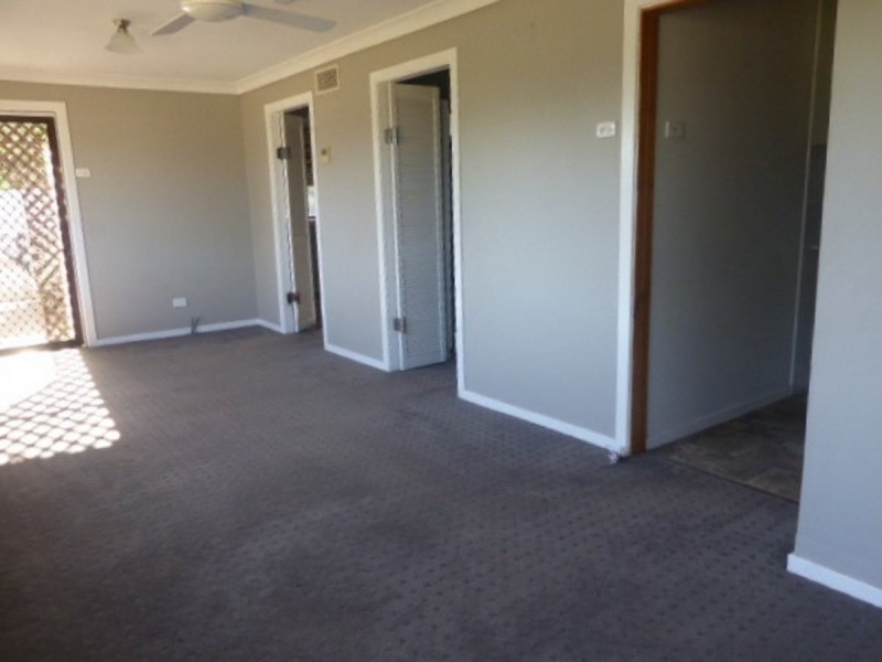 16 Little Park Street, Greta NSW 2334