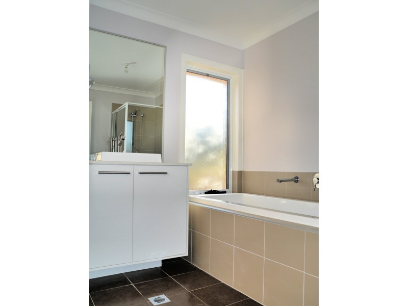 1748 Wine Country Drive, North Rothbury NSW 2335