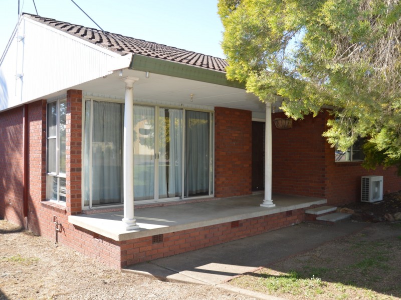 50 Lawson Avenue, Singleton NSW 2330