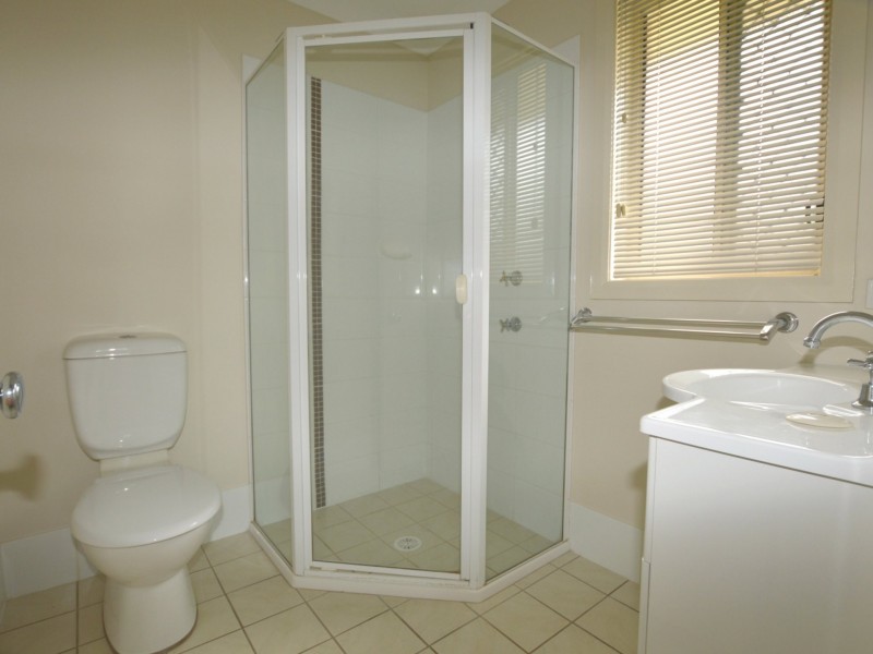 10 Allsop Place, Singleton NSW 2330