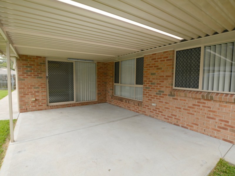 10 Allsop Place, Singleton NSW 2330