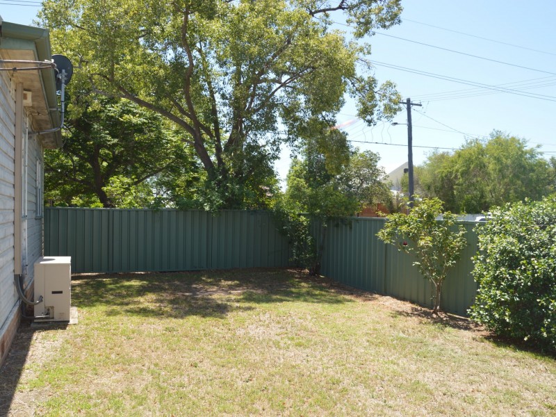 47 High Street, Singleton NSW 2330