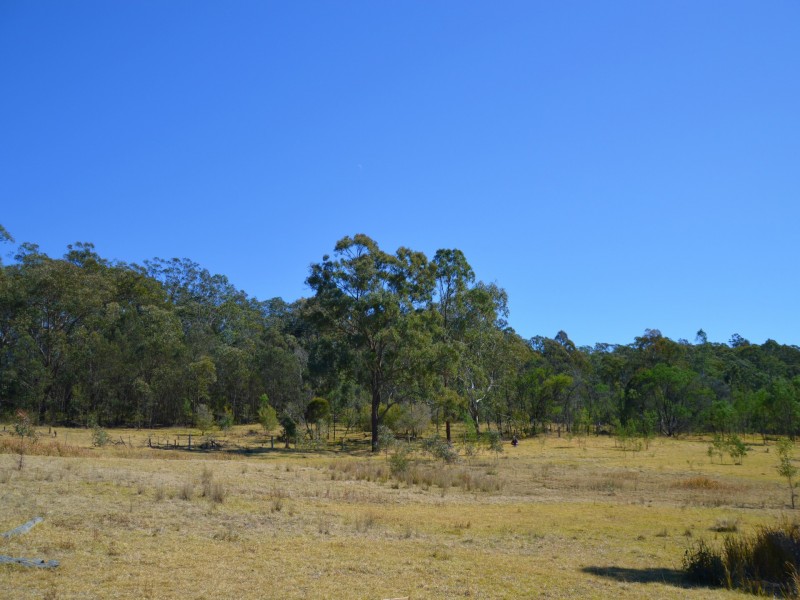 5727 Putty Road, Howes Valley NSW 2330