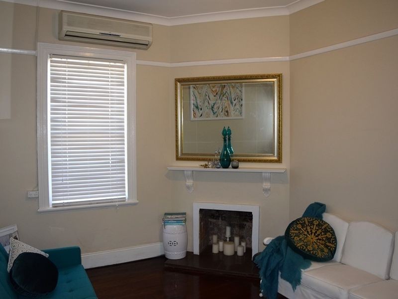 17 Raymond Terrace Road, East Maitland NSW 2323