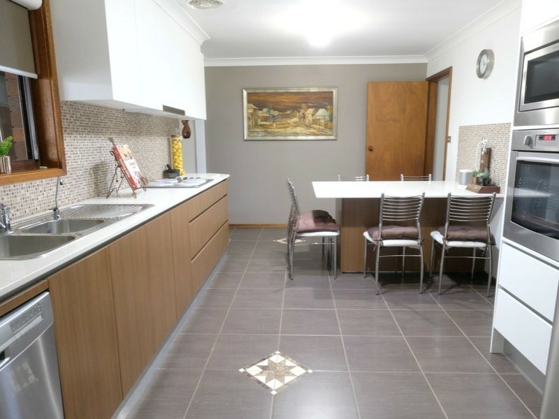 11 Marshall Avenue, Singleton NSW 2330