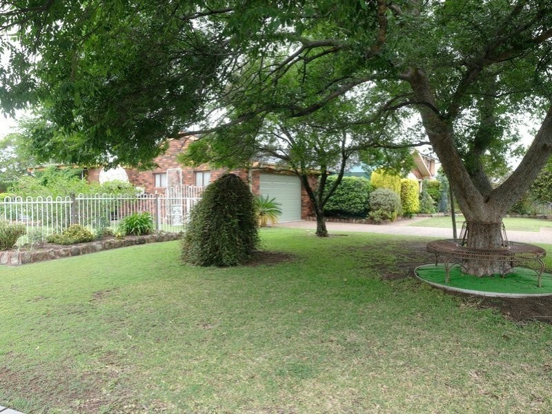 11 Marshall Avenue, Singleton NSW 2330