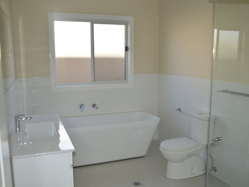 24 Slattery Drive, North Rothbury NSW 2335