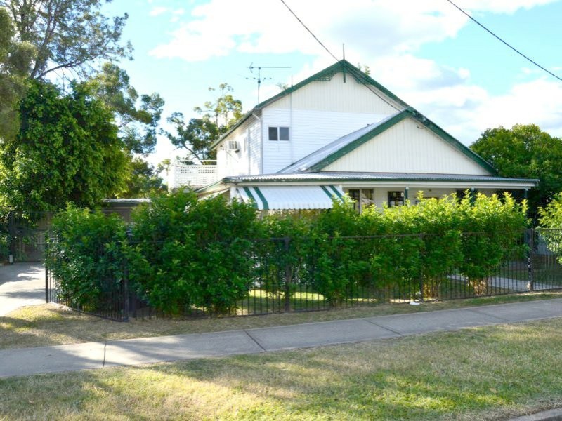 10 Howe Street, Singleton NSW 2330