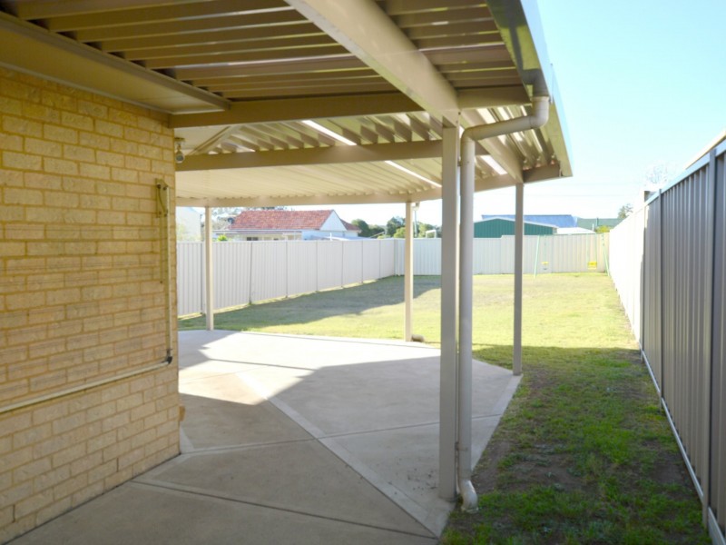 2/74 Yates Street, East Branxton NSW 2335