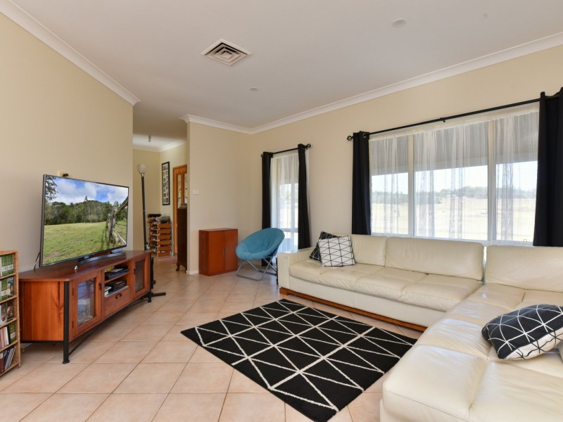 720 Standen Drive, Lower Belford NSW 2335