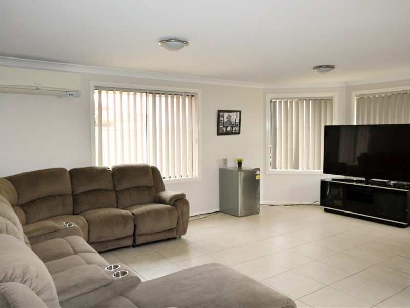 142 B McMahon Way, Singleton NSW 2330