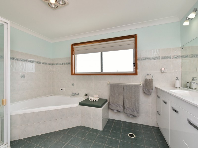 99 Minimbah Drive, Singleton NSW 2330