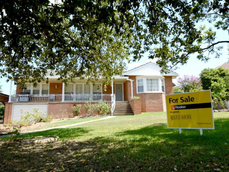 24 Edinburgh Avenue, Singleton NSW 2330